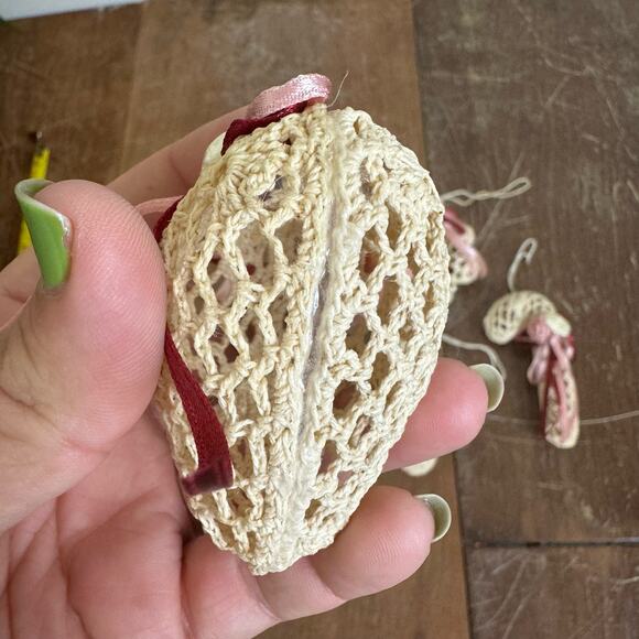 Starched 3D handmade doily ribbon Hand Crafted Christmas Ornament Collection - Picture 3 of 9